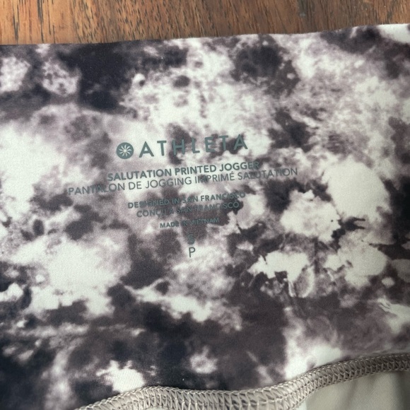 Athleta Women's Small Salutation Printed Jogger in Floral Tie Dye - Picture 5 of 6